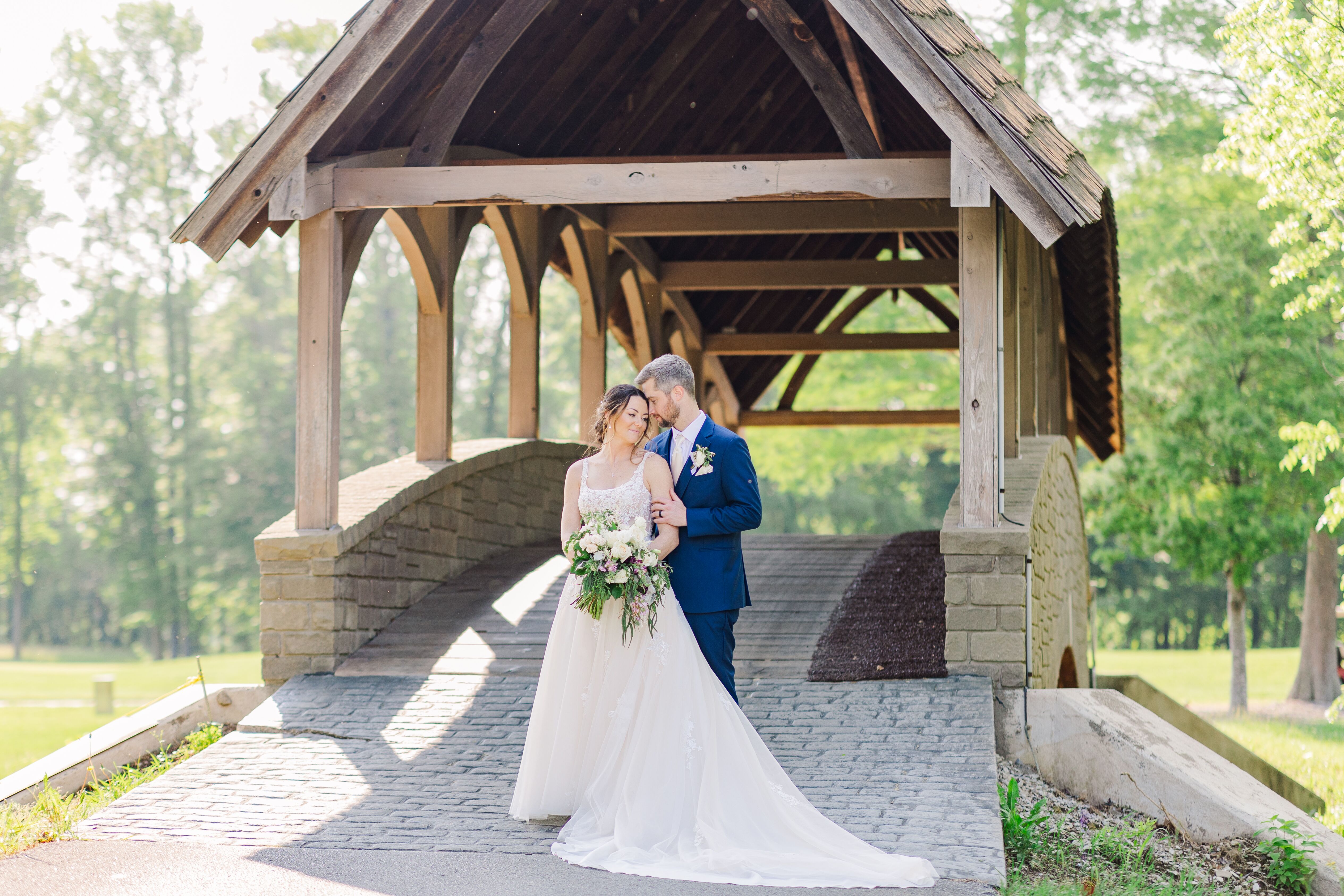 Wedding specialty vendors by Covered Bridge Golf Club in Sellersburg, IN