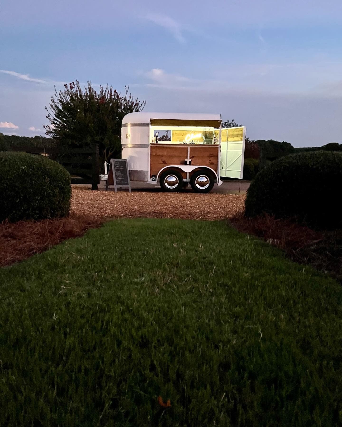 Wedding bartending by the rolling h in Athens, GA