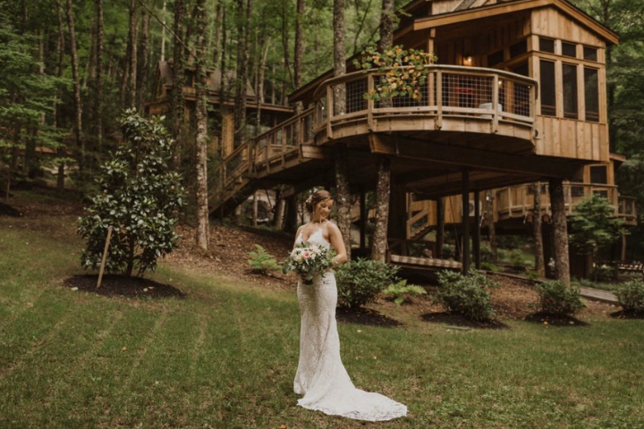 Wedding specialty vendors by Norton Creek Resort in Gatlinburg, TN
