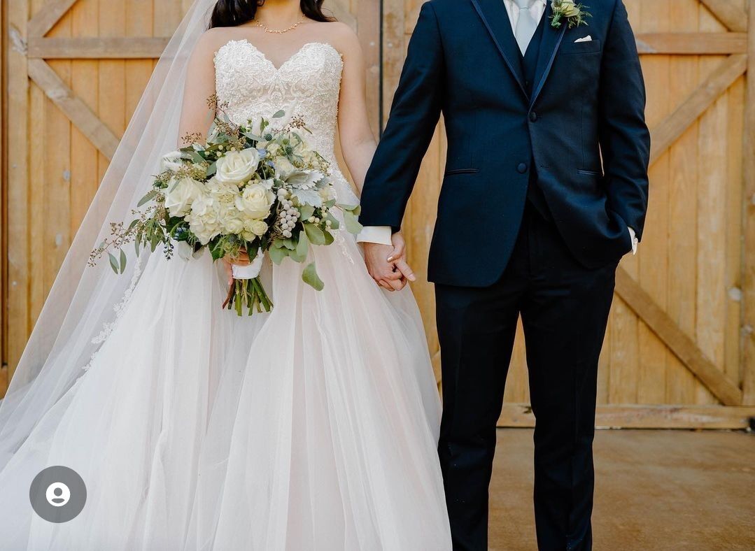 Wedding florist by Iras flowers in Spartanburg, SC