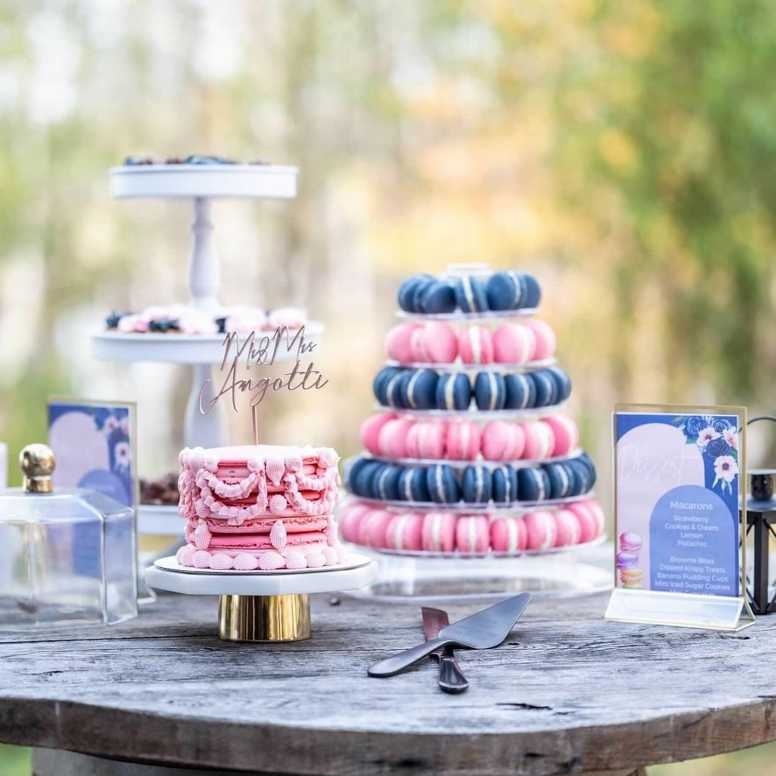 Wedding bakery by Holly’s Bakes & Cakes in Myrtle Beach, SC