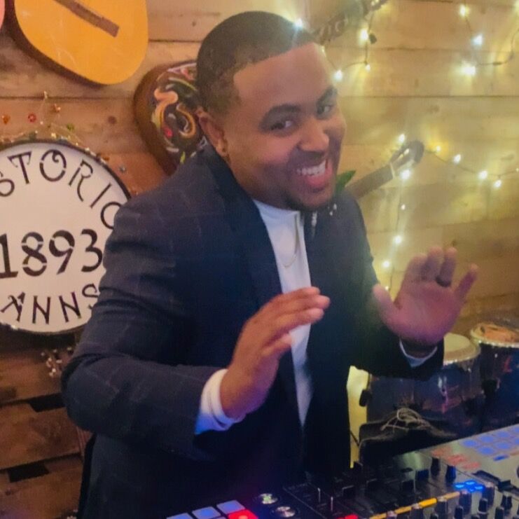 Wedding dj & live music by DJ Jackson Entertainment in Memphis, TN