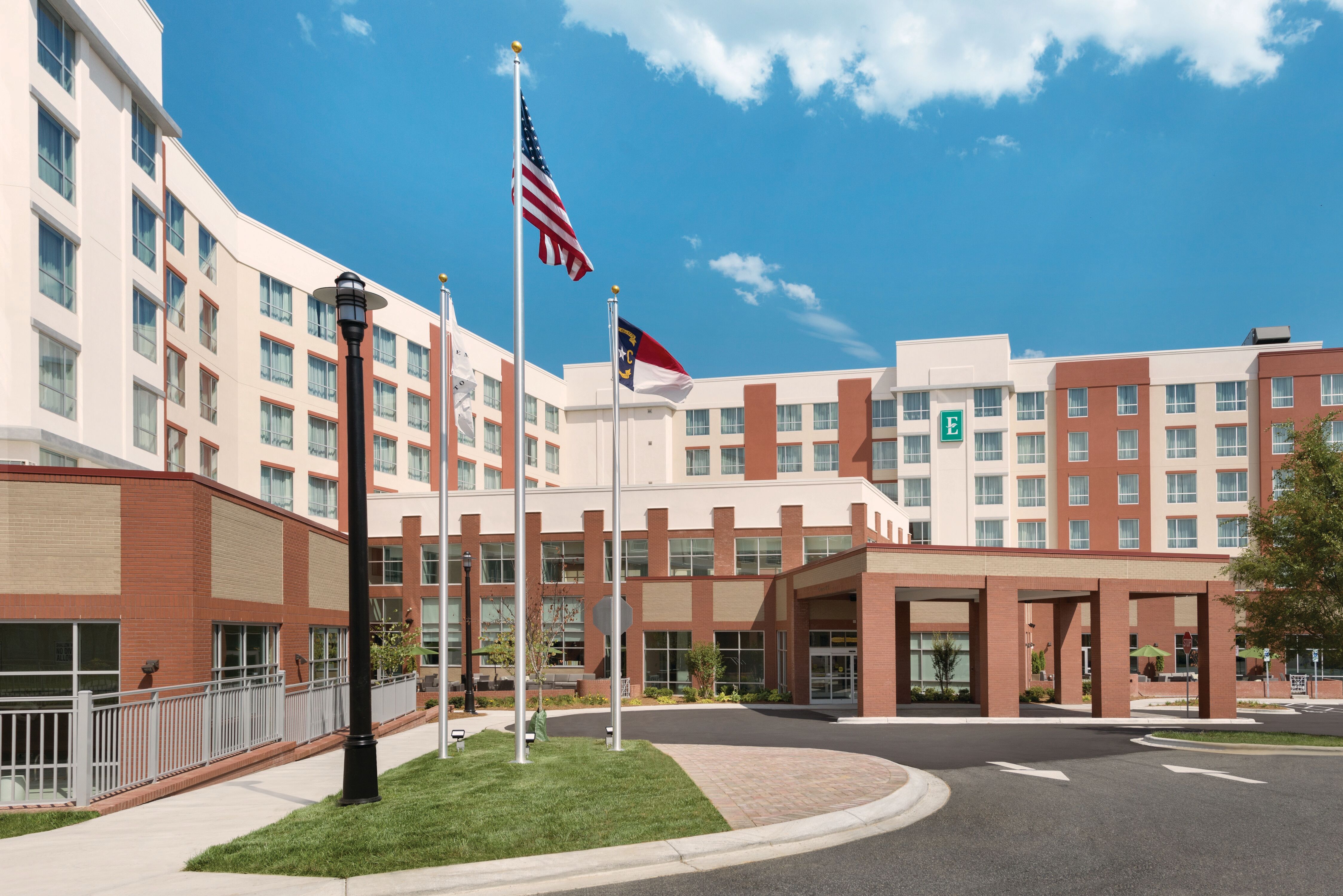 Wedding specialty vendors by Embassy Suites Charlotte Ayrsley in Charlotte, NC