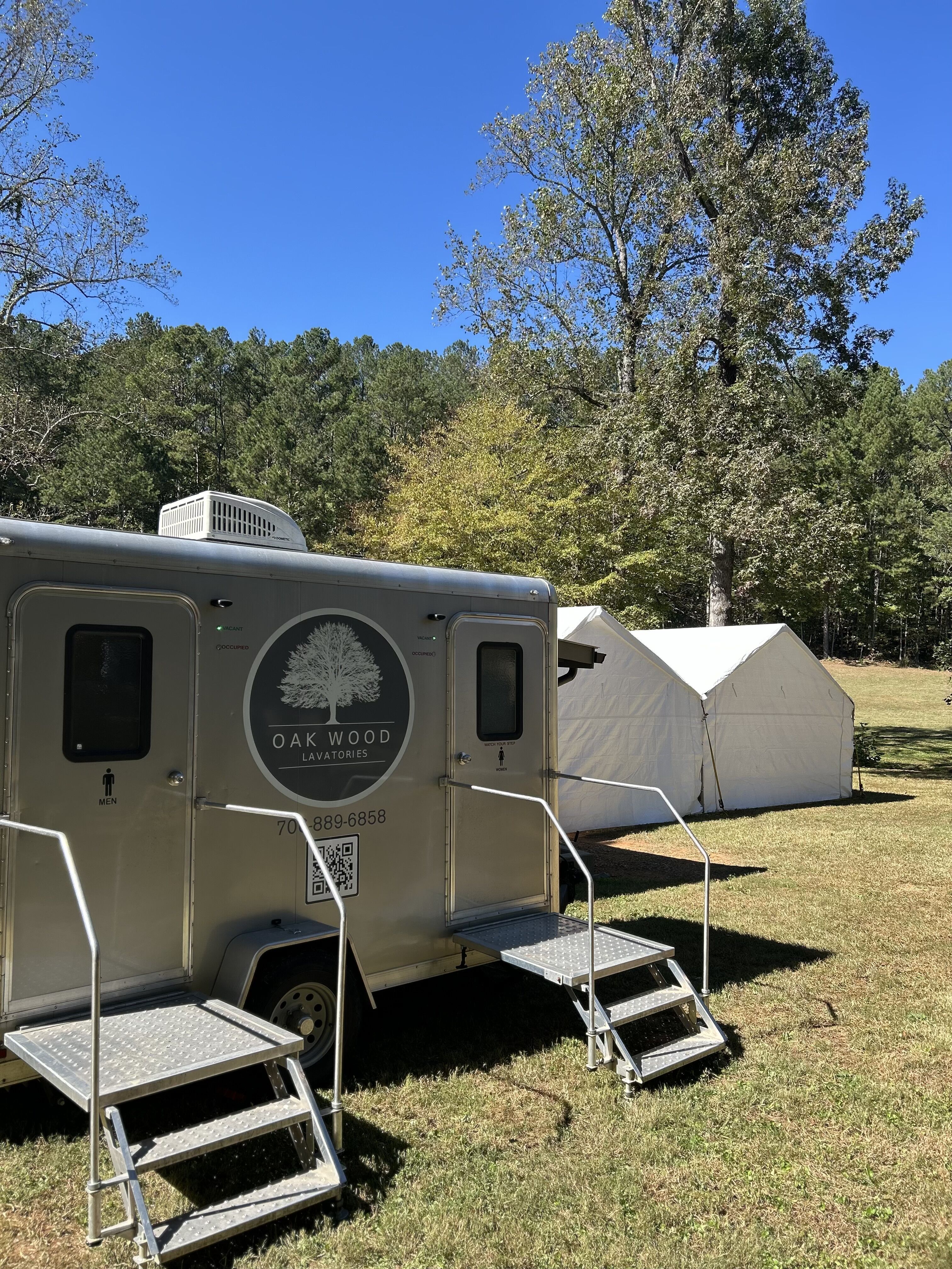Wedding specialty vendors by Oakwood Lavatories LLC in Ellijay, GA