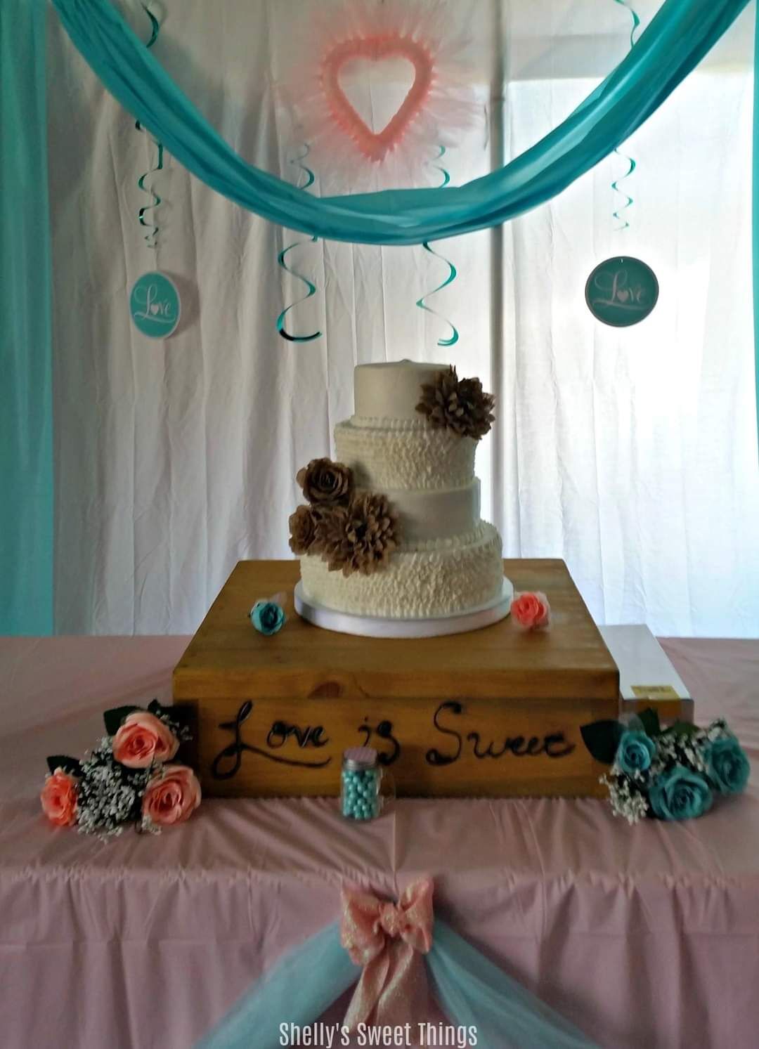 Wedding specialty vendors by Shelly's Sweet Things in Reliance, TN