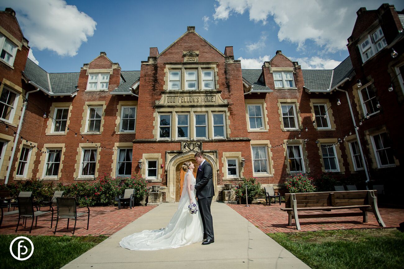 Wedding specialty vendors by Belvoir Winery in Liberty, MO