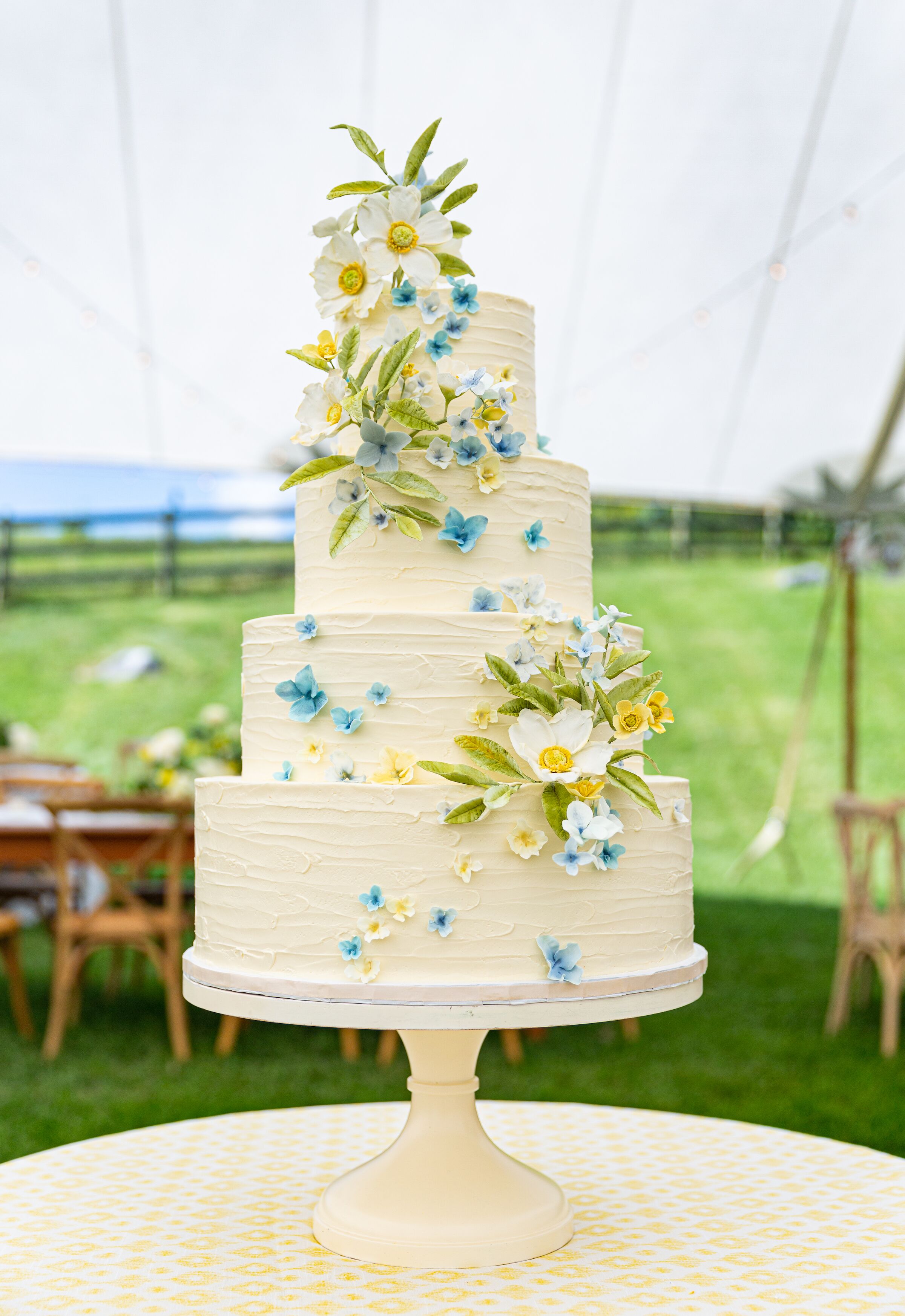 Wedding bakery by Cakes by Rachel in Charlottesville, VA