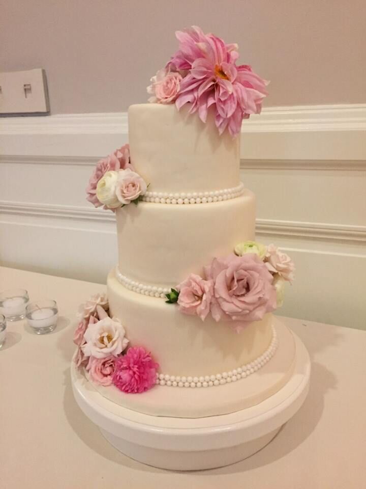 Wedding bakery by Honey Bee Pastries, LLC in Leesburg, VA
