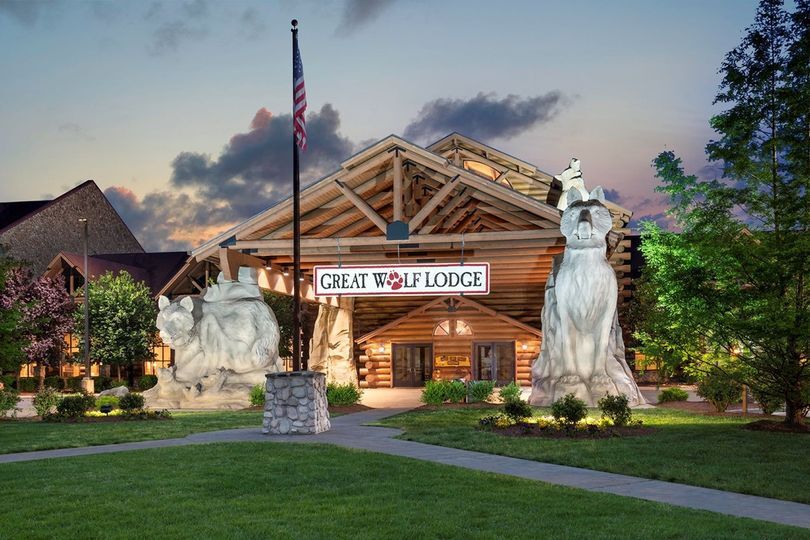 Wedding specialty vendors by Great Wolf Lodge in Williamsburg, VA