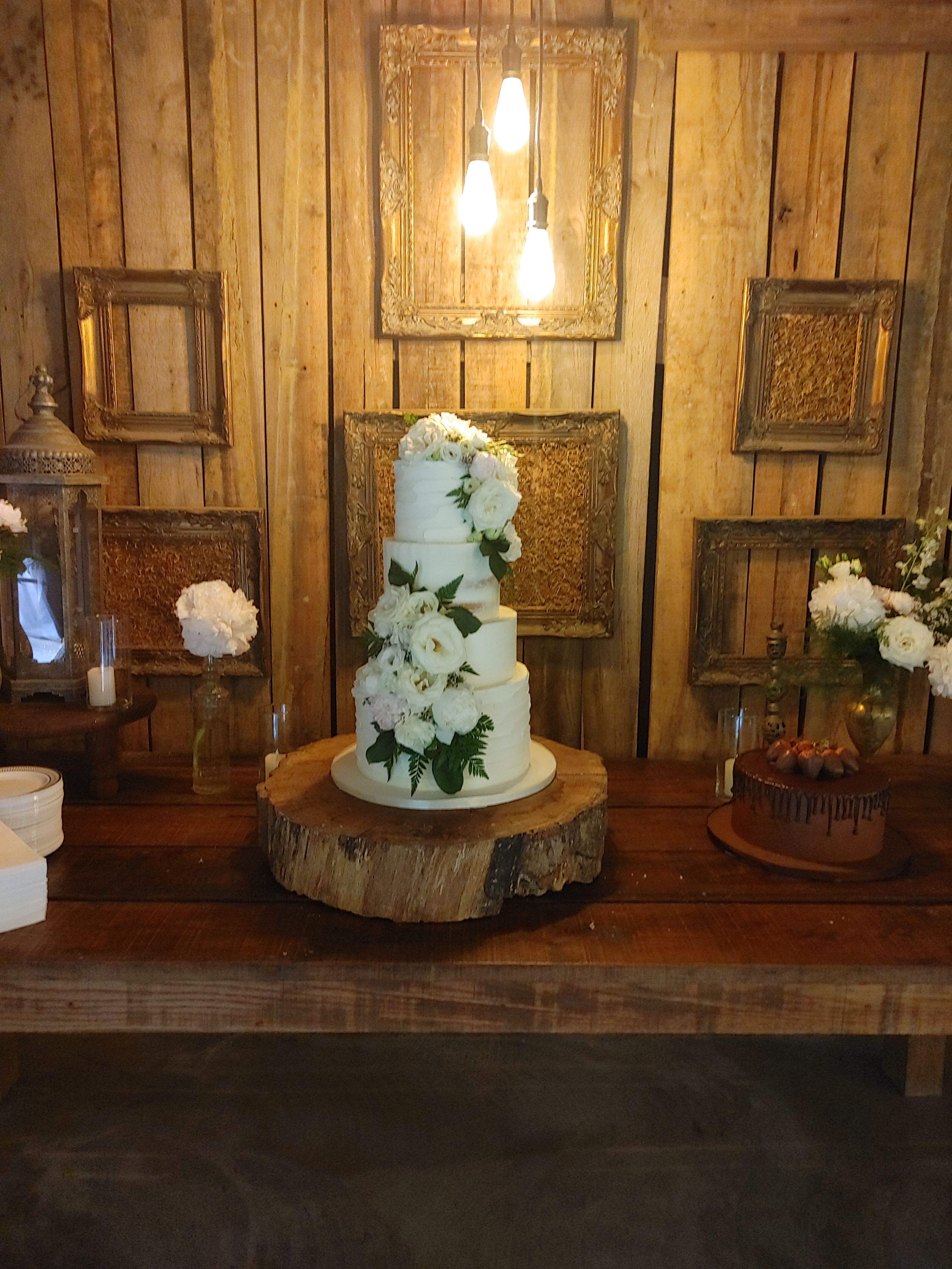 Wedding specialty vendors by Pink Blossom Bakery in Nashville, TN